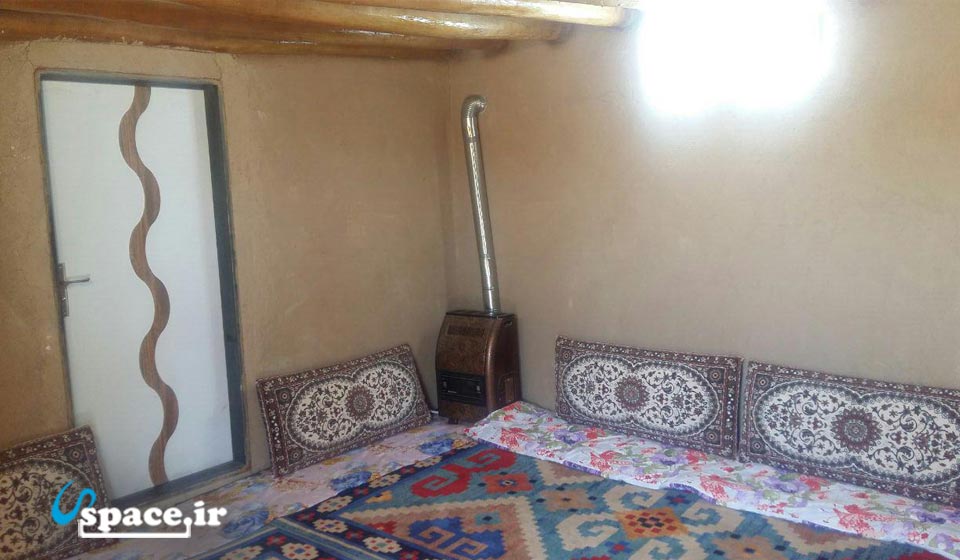 نمایی زیبا از اتاق سنتی اقامتگاه بوم گردی کهبد - شاهرود - شهر بسطام